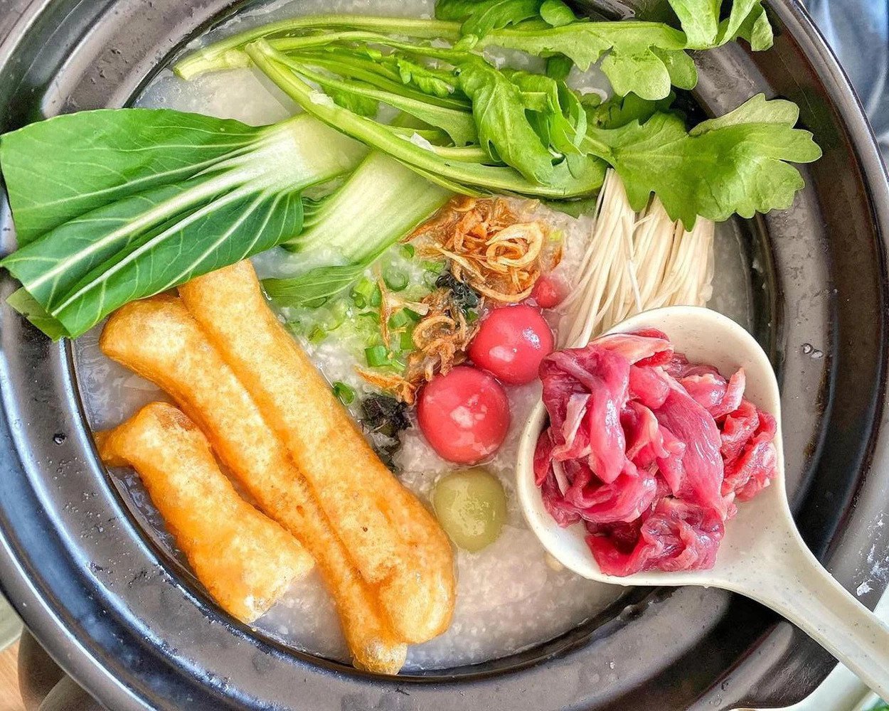 LẨU CHÁO BÒ - RAU RỪNG